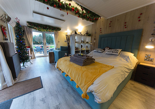 Chew Valley Lodges at Christmas - No 2 Sample Photo 1