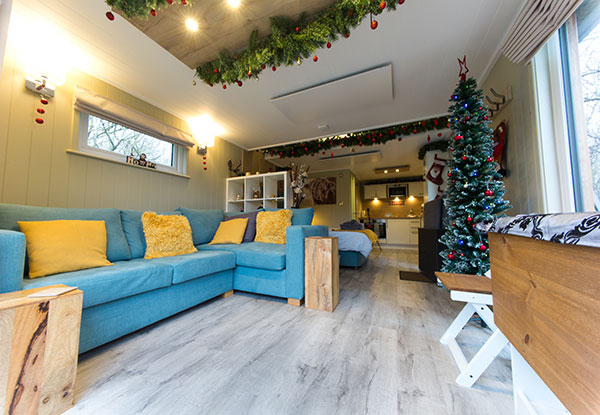 Chew Valley Lodges at Christmas - No 2 Sample Photo 2